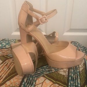 Gianni Bini cream pastel pink chunky heel.